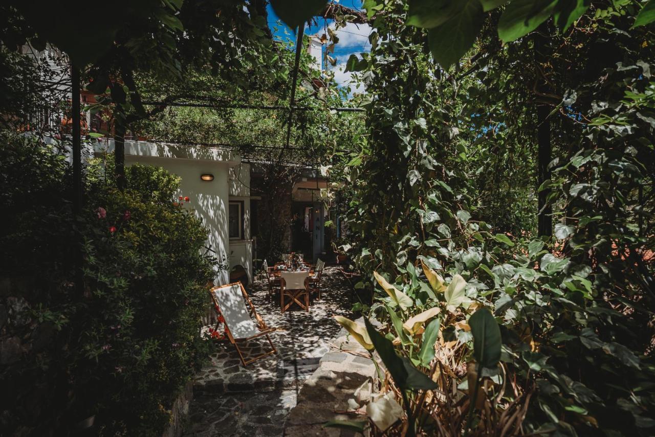 Hani Chrysomilou Kalopanagiotis Bagian luar foto