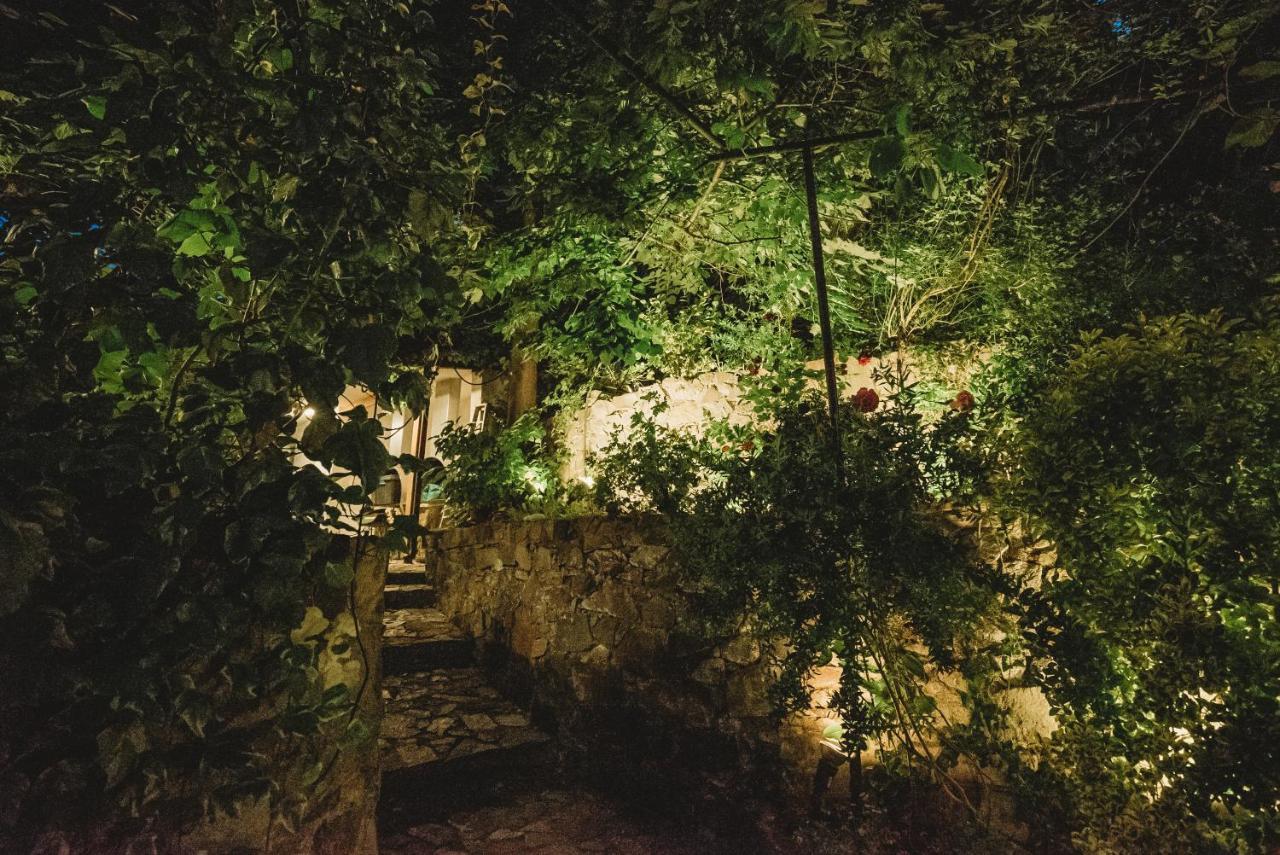 Hani Chrysomilou Kalopanagiotis Bagian luar foto