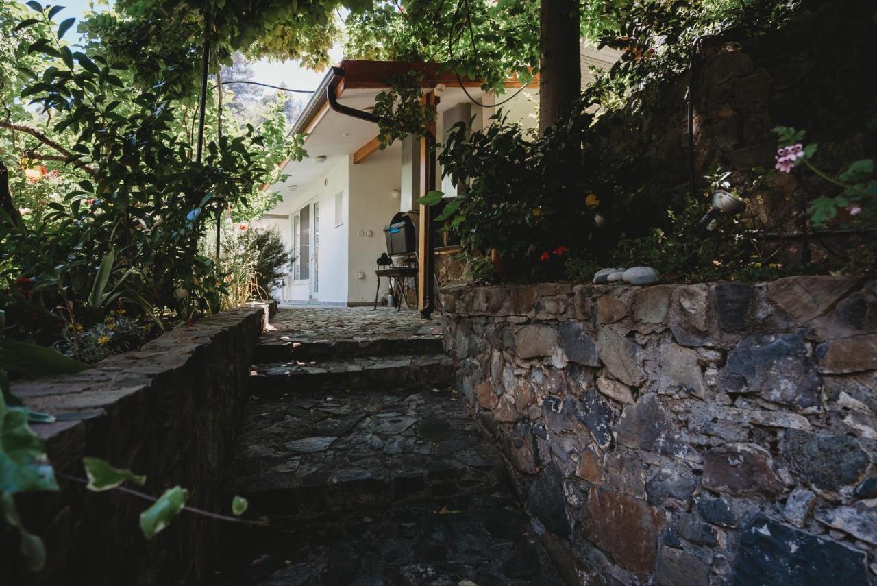 Hani Chrysomilou Kalopanagiotis Bagian luar foto